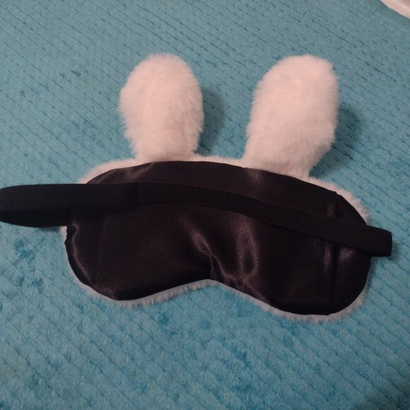 NEW plush/satin sleeping mask - bunny motif - Picture 3 of 3